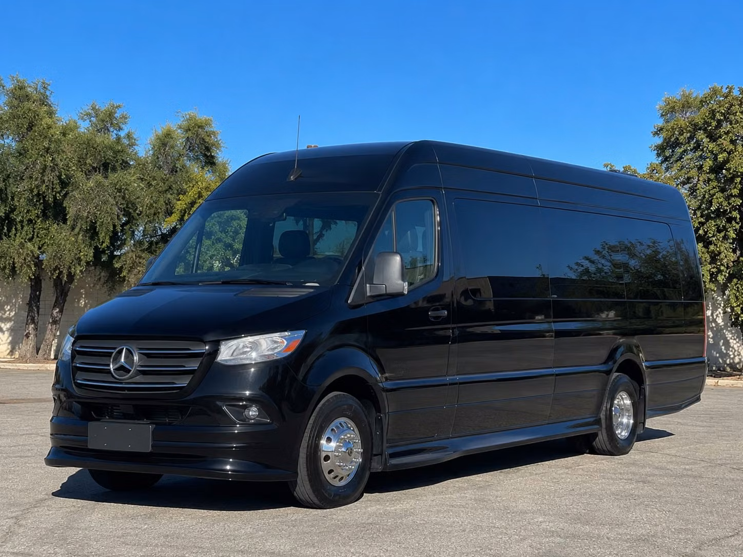 transportation serving topeka and nearby cities